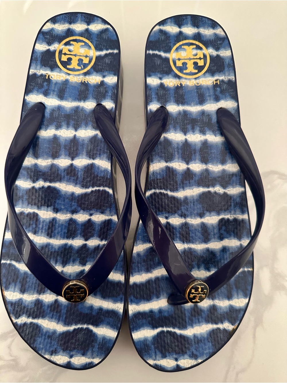 NWOT Tory Burch Blue Tie Dye Wedge Flip Flops- Size 11 - Picture 2 of 9